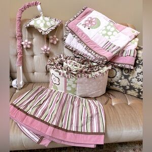 Cute Crib Set 4 piece
